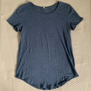 Women’s Lululemon Tee- Blue